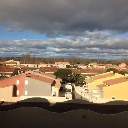 Résidence Cap Horn ,13 Ter Avenue Des élysées *