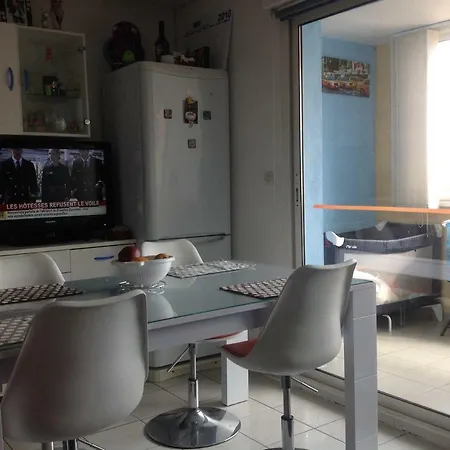 Cap Horn ,13 Ter Avenue Des Elysees Apartment